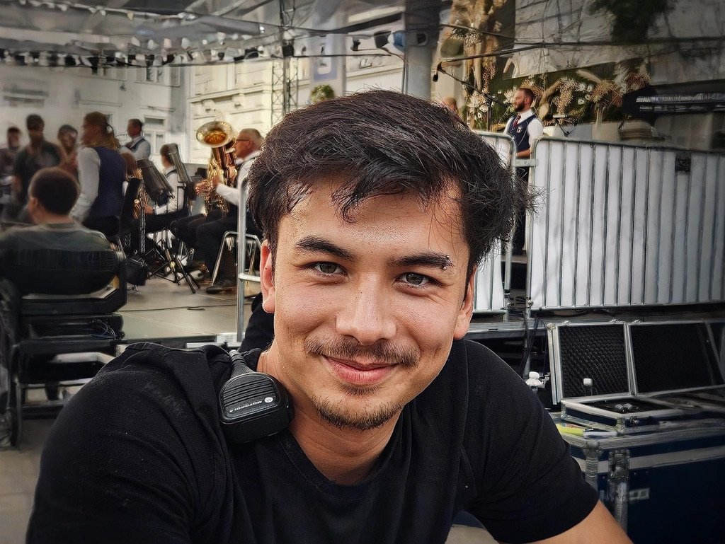 Valentin Senta Hasebe bei einer Veranstaltung im Produktionsumfeld